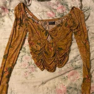 warm toned long sleeve top from urban!